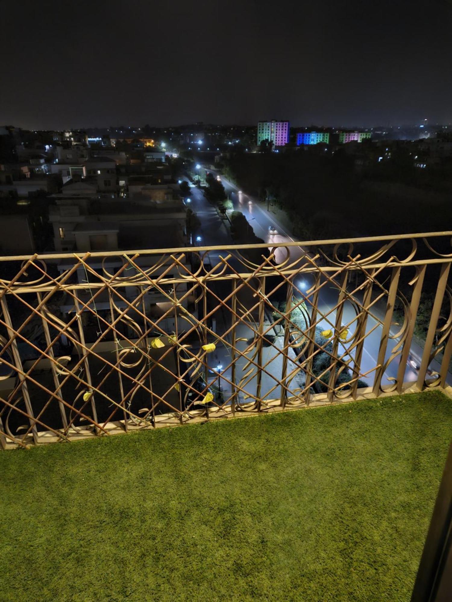 Aesthetic Scenic Luxurious Apartment - Bahria Heights Rawalpindi Exterior photo