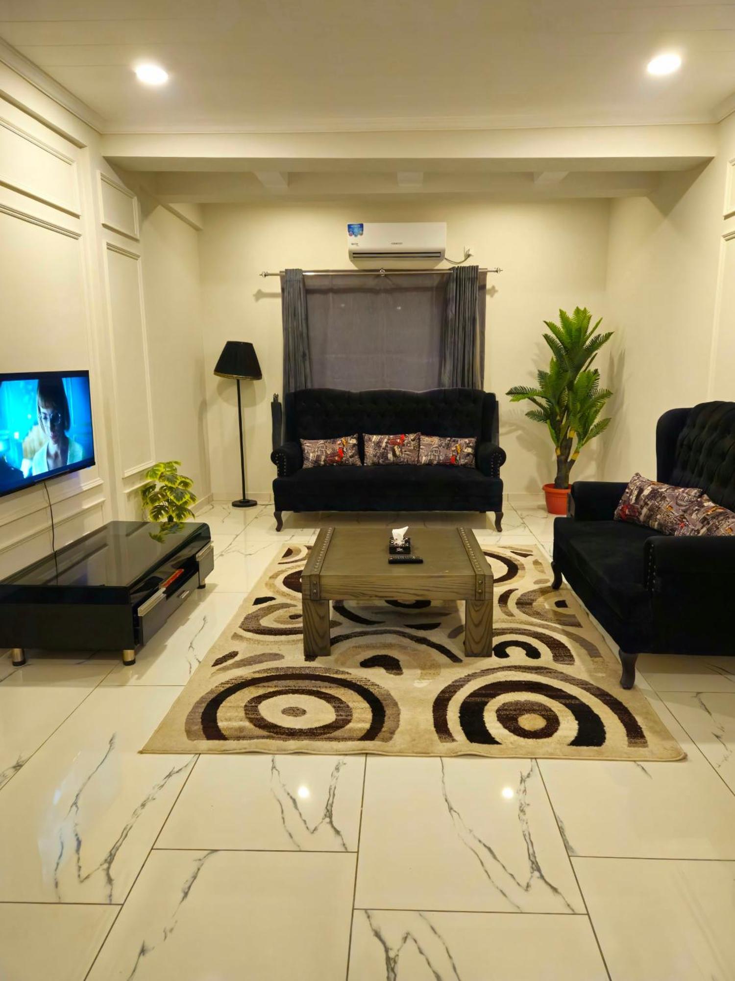 Aesthetic Scenic Luxurious Apartment - Bahria Heights Rawalpindi Exterior photo